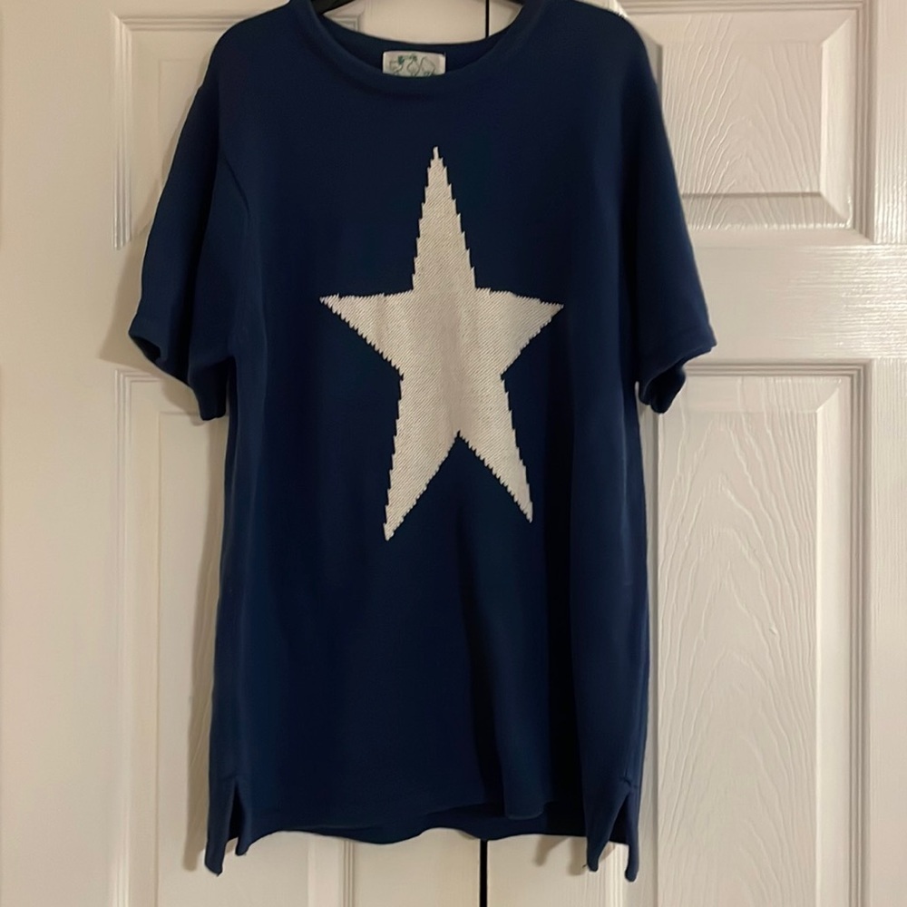 Quacker Factory blue short sleeve star sweater medium